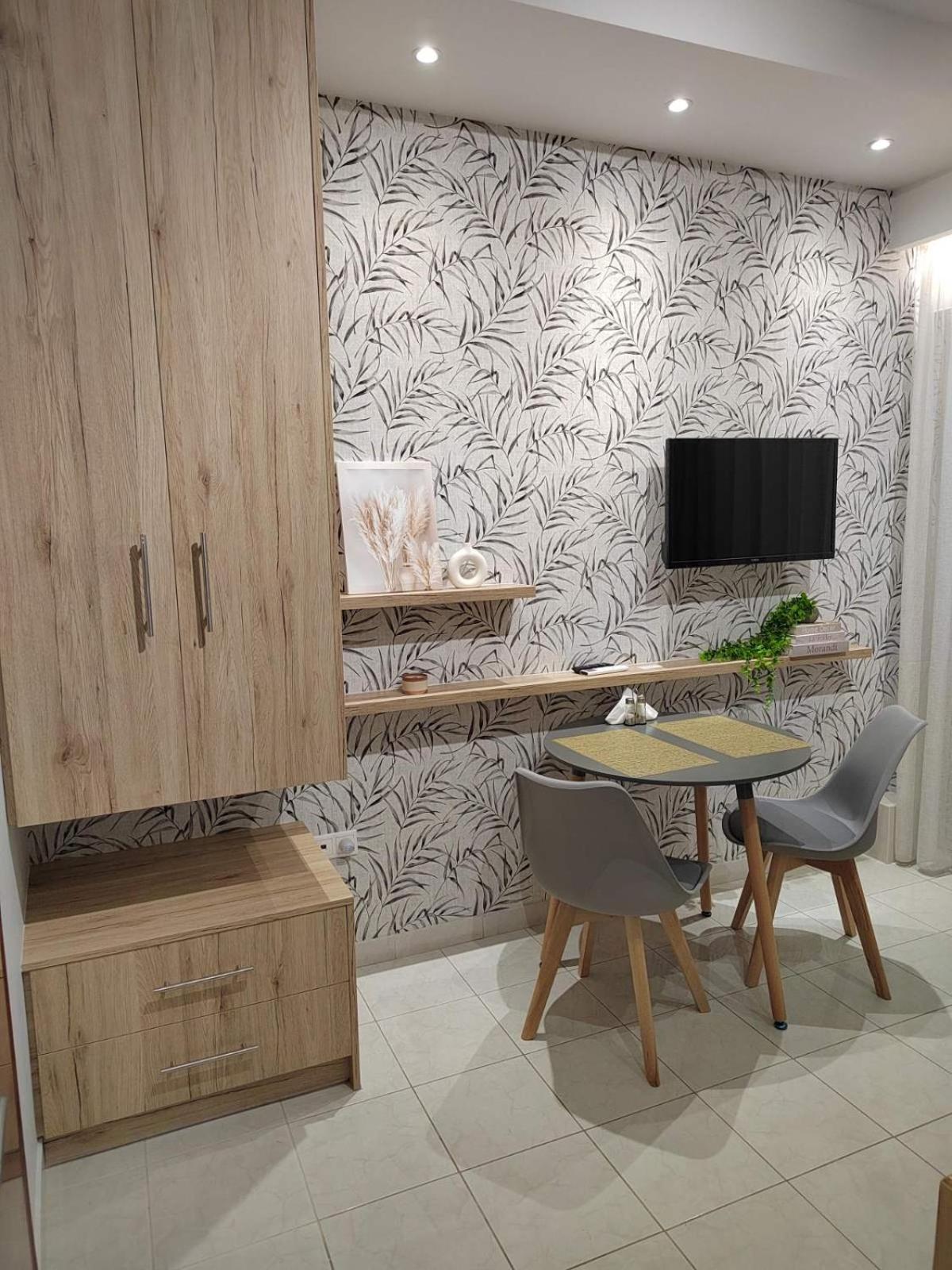 Dina'S Apartment วอนิตซา ภายนอก รูปภาพ